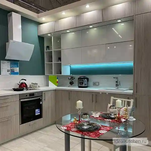 Разнообразие Цветов и Аксессуаров для Кухни от Сантьяго Леруа Мерлен